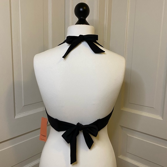 Essentials Full Coverage Halter Bikini Top - Picture 4 of 7